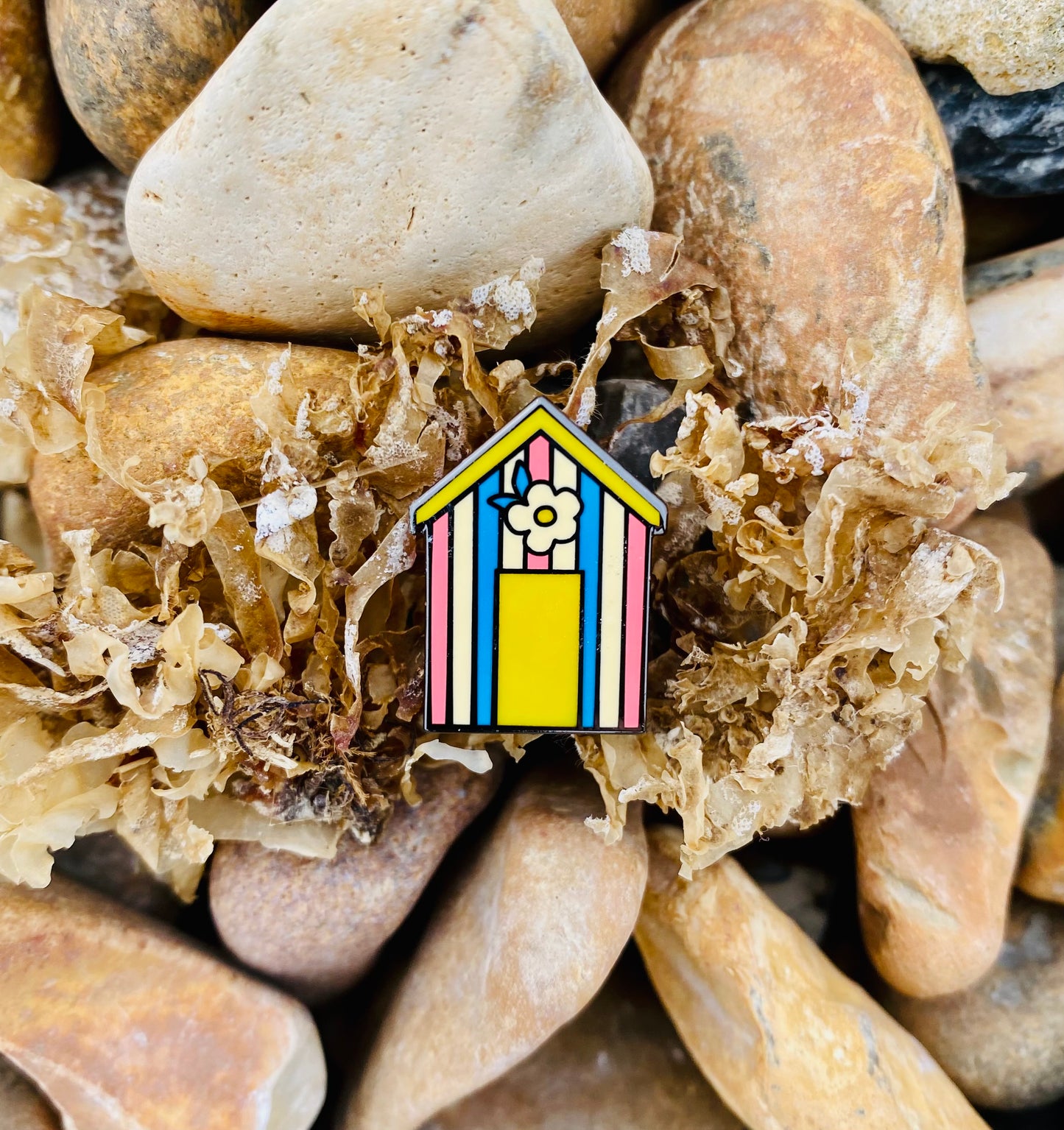 Campervan - Pink Enamel Lapel Pin Badge - Enamelhappy - Enamelhappy