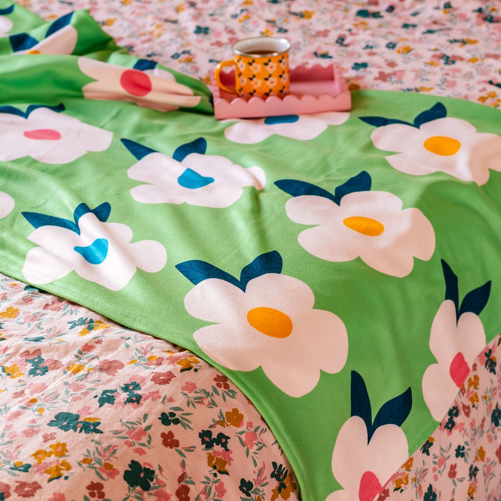 Cosy Beautiful Blankets - Enamelhappy