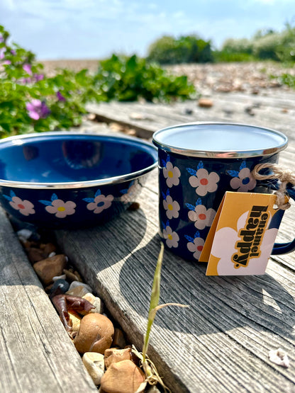Enamel Bowl and Mug Set Retro Daisy Print