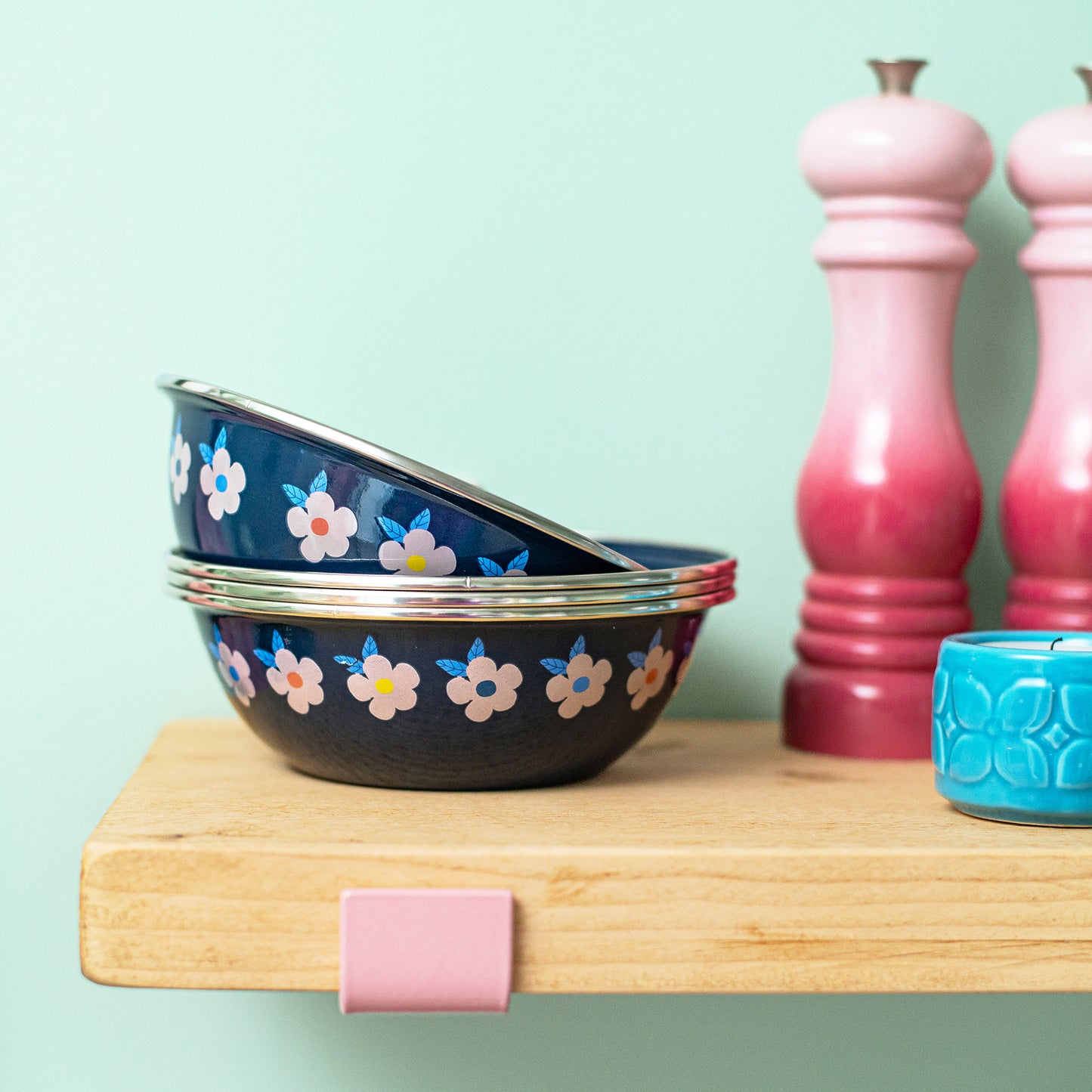 Beautiful Enamel Bowls in Midnight Navy Blue Retro Daisy Floral Print - Enamelhappy