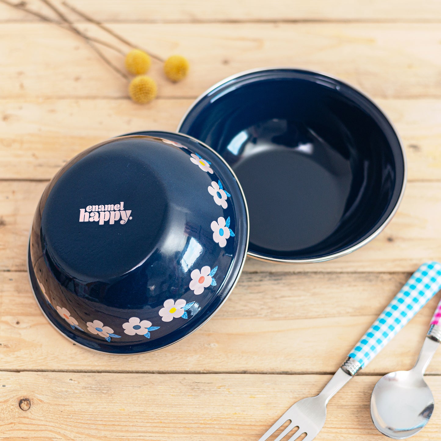 Beautiful Enamel Bowls in Midnight Navy Blue Retro Daisy Floral Print - Enamelhappy