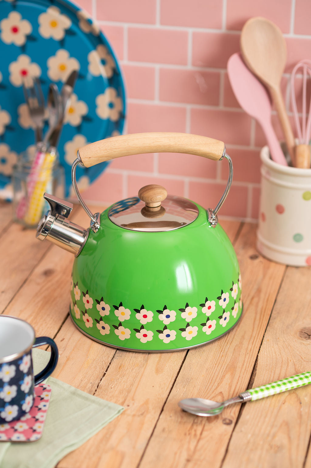 2.5L Whistling Kettle Stainless Steel Meadow Green - Enamelhappy