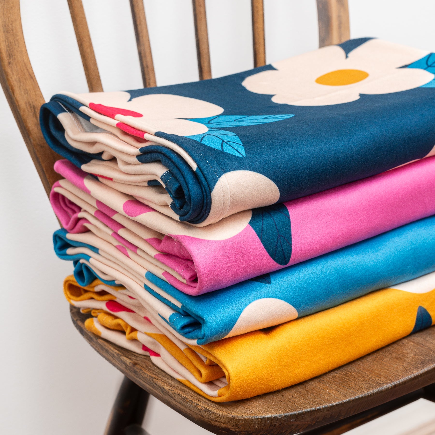 SAMPLE Retro Floral Large Very Soft Fleece Blanket/Throw - Enamelhappy - Enamelhappy