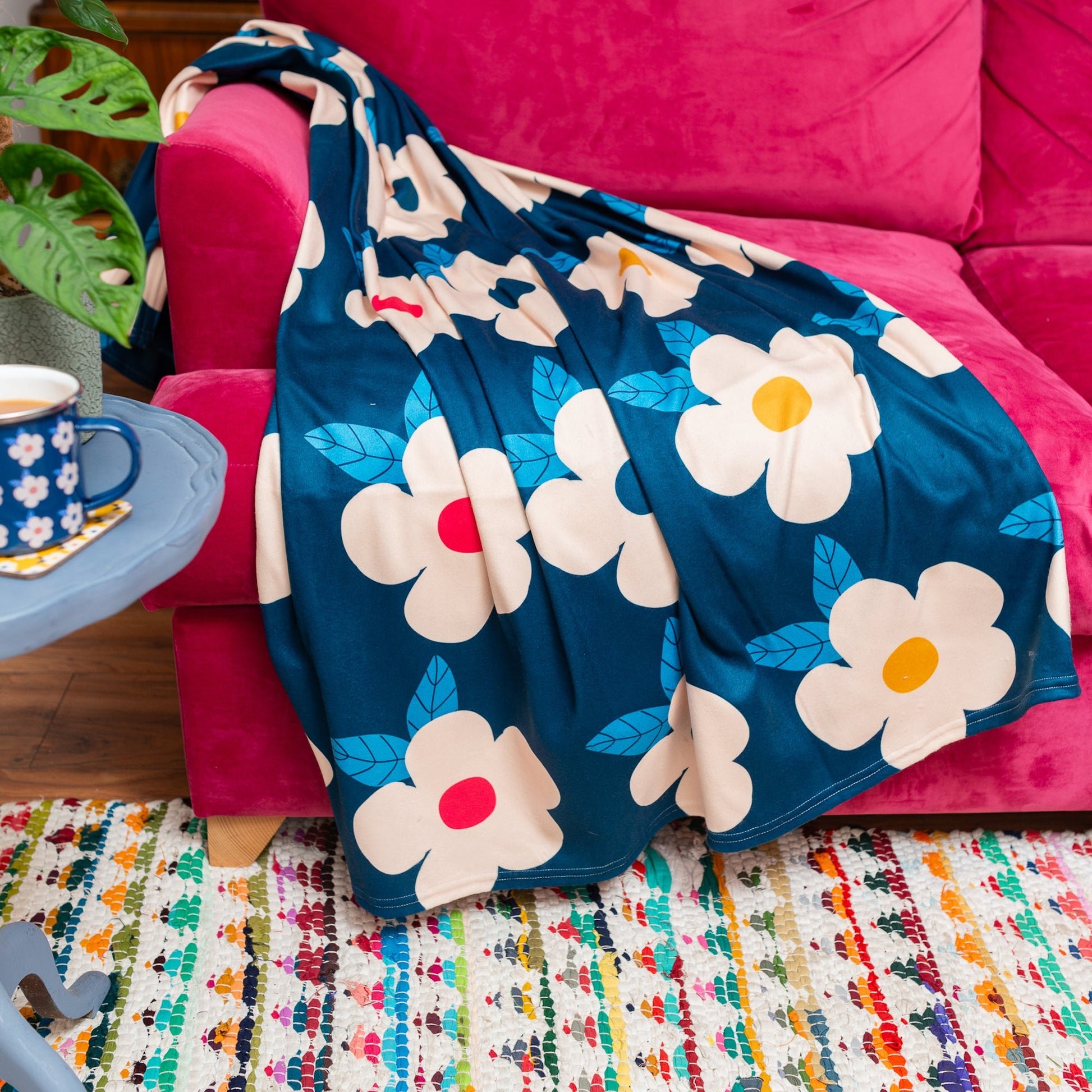 SAMPLE Retro Floral Large Very Soft Fleece Blanket/Throw - Enamelhappy - Enamelhappy