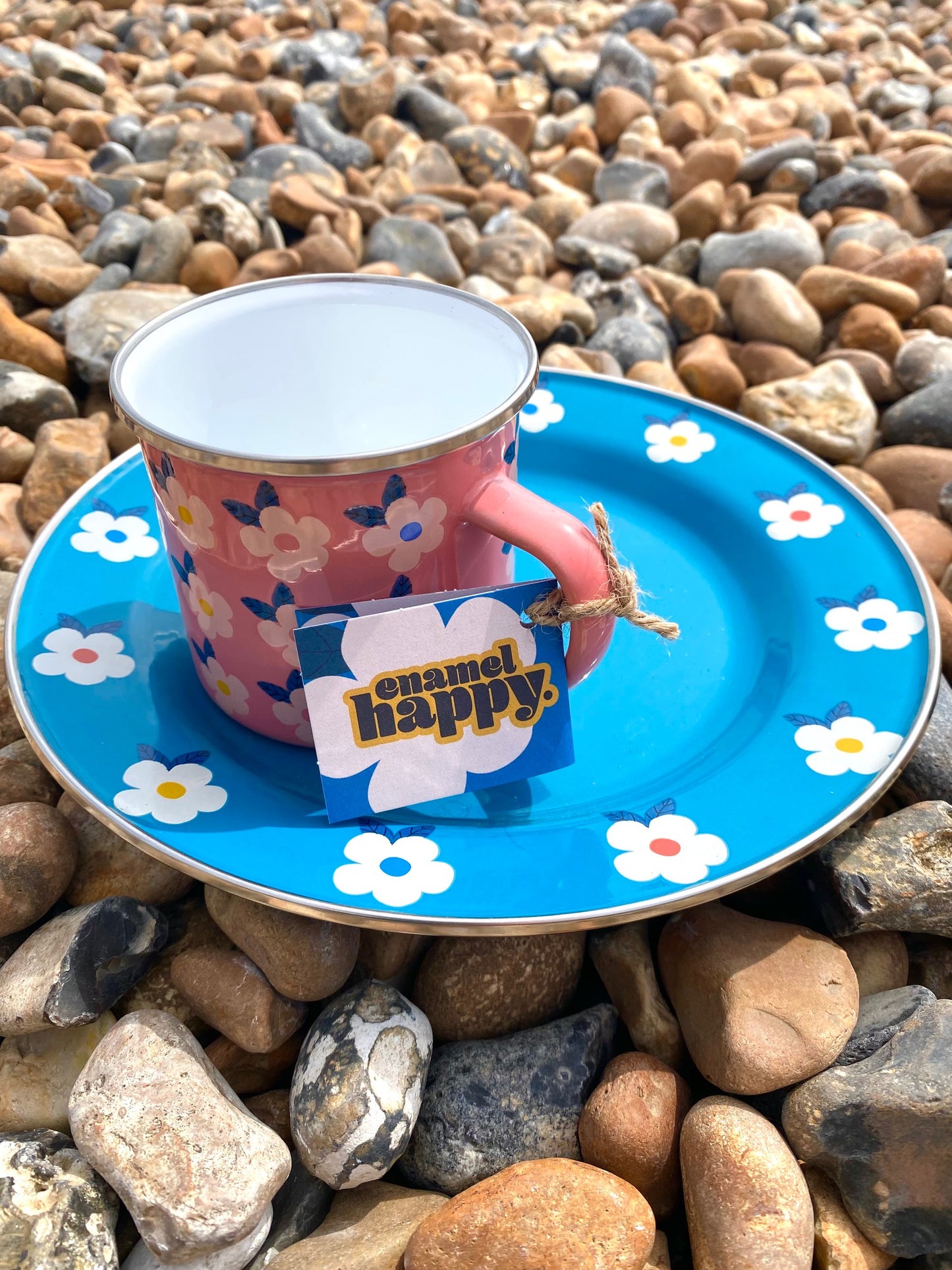 Pretty Camping Set Enamel Plate and Mug - Colourful Retro Flowers -Enamelhappy