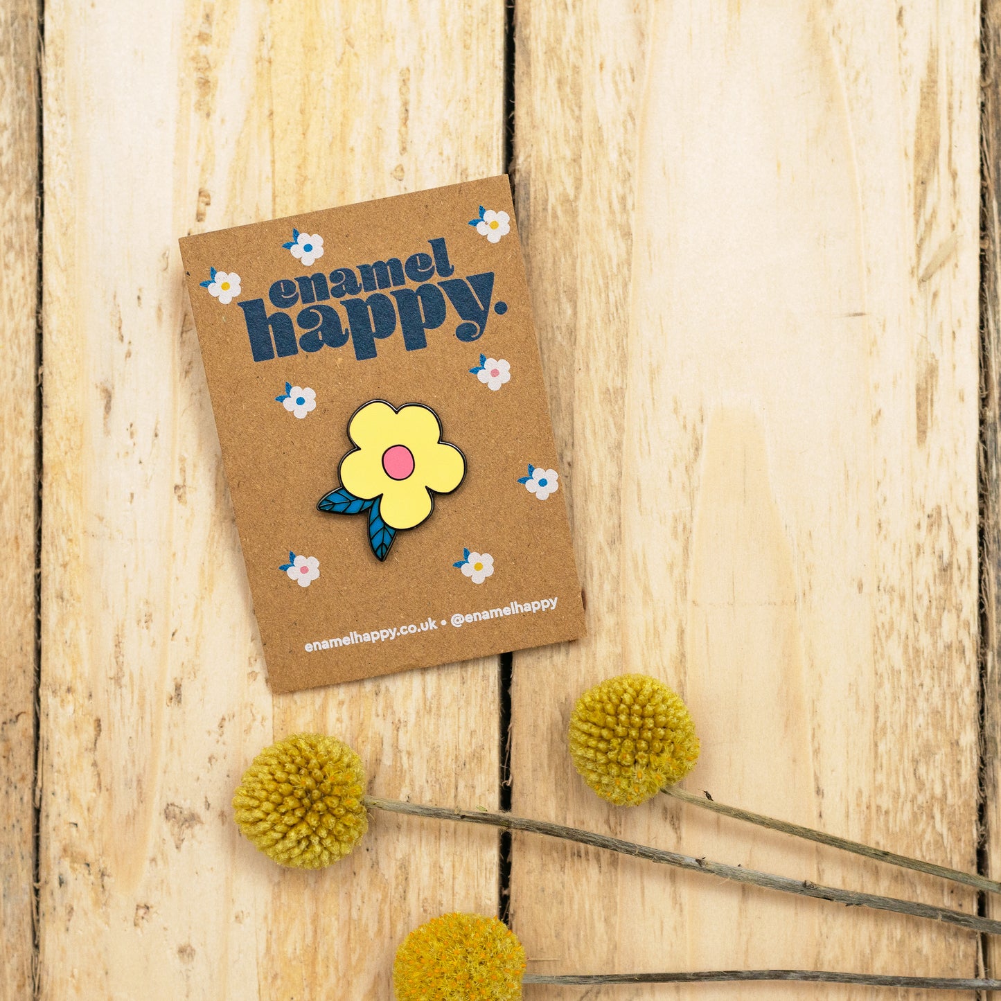 Retro Flower Enamel Pin Badge - Enamelhappy