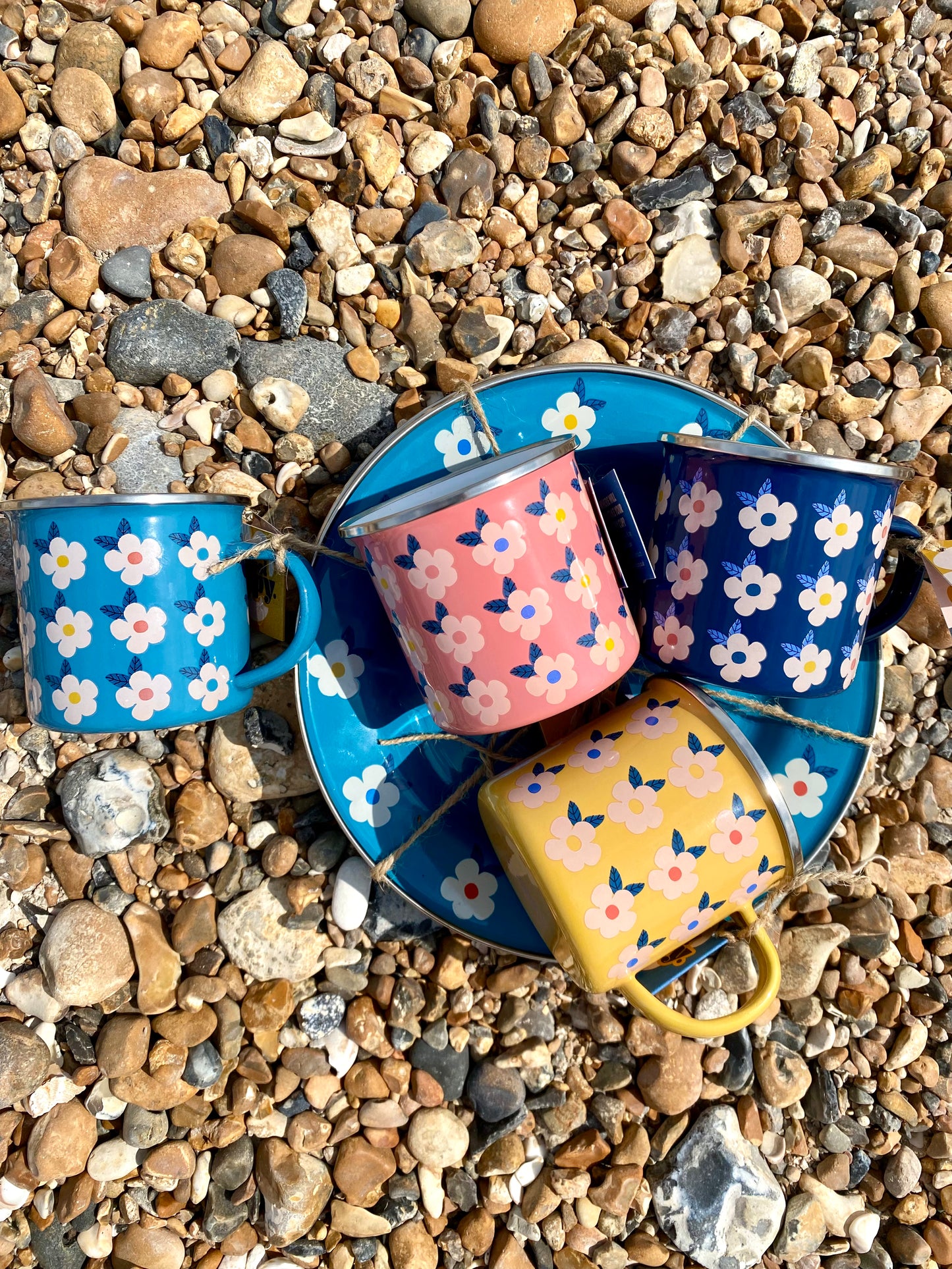 Set for Four Enamel Plates & Mugs Pretty Colourful Enamelware - Enamelhappy